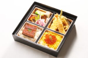 天ぷら・鰻とイクラの特選おせち弁当